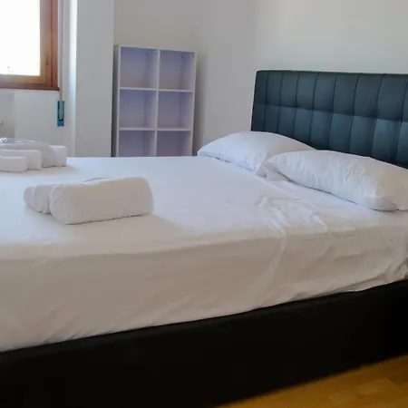 Welc-om Toti Station Flat * Padova