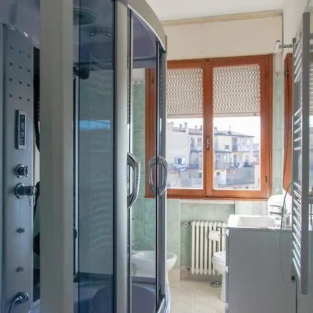 Apartman Welc-om Toti Station Flat *