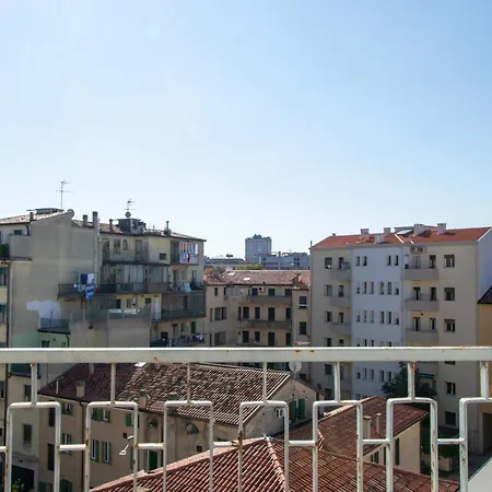 Daire Welc-om Toti Station Flat *