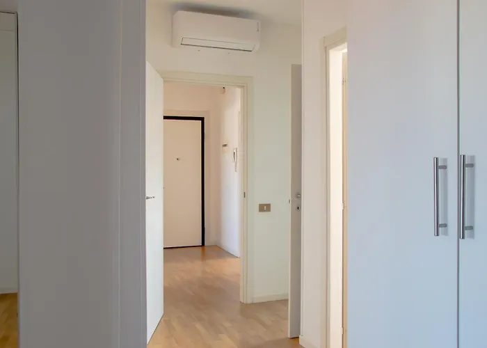 Welc-om Toti Station Flat Apartman