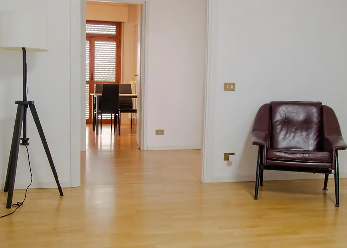 Welc-om Toti Station Flat Apartman *