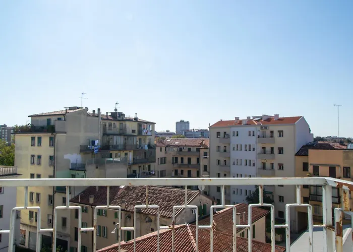 Apartman Welc-om Toti Station Flat *